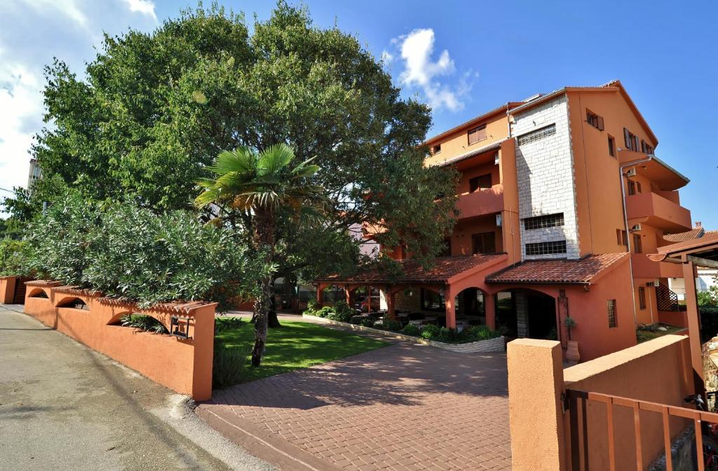 Villa Maimare Biograd Na Moru Bagian luar foto
