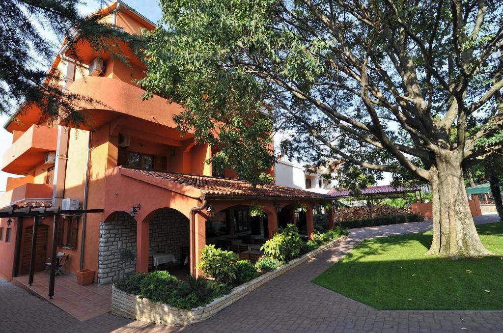 Villa Maimare Biograd Na Moru Bagian luar foto